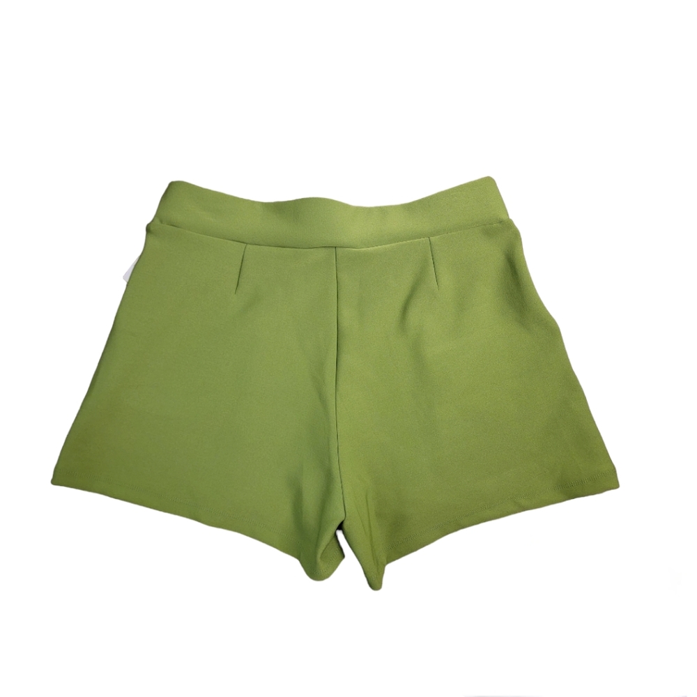 Green Pleated Stretch Shorts-Large - Picture 2 of 3